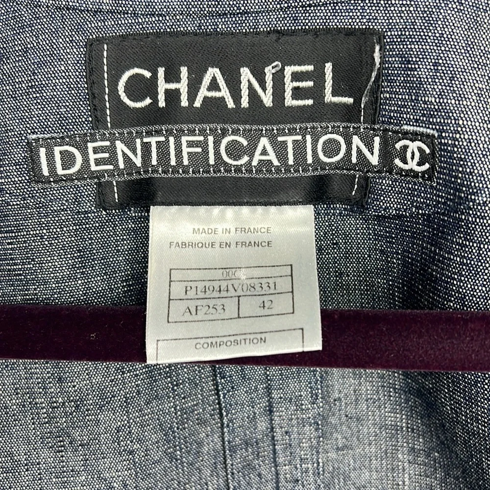 Chanel Sz 42 Denim Cotton Beaded Patch Pocket Elastic Back Logo Button Jacket